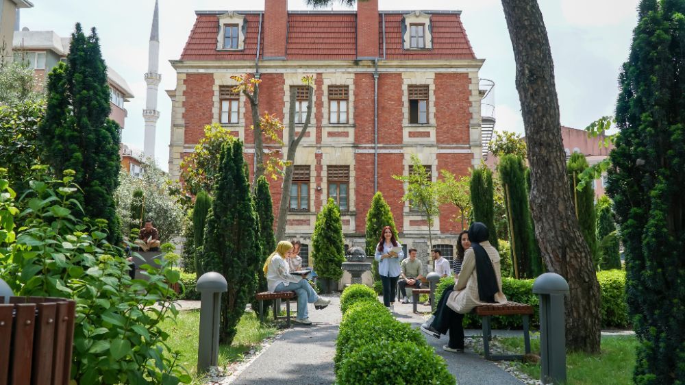 Taş Mektep Yerleşkesi